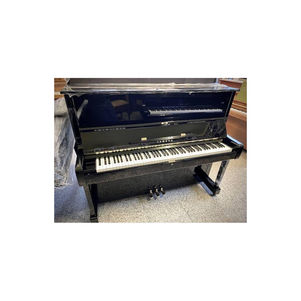 Yamaha U1H pianoforte verticale