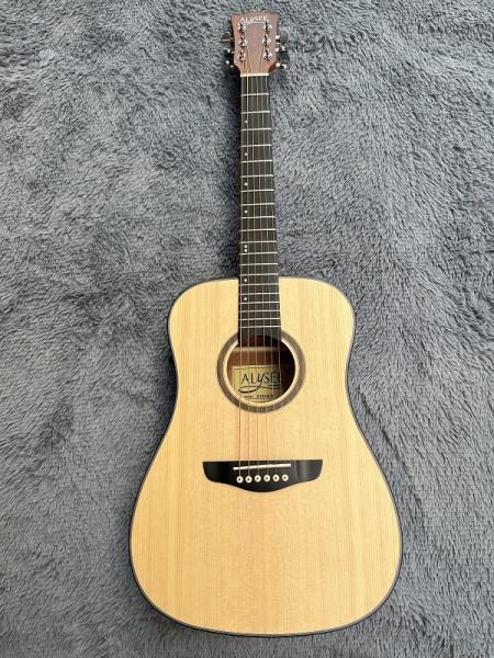 Alyse A134-E-N - chitarra acustica traveler elettrificata