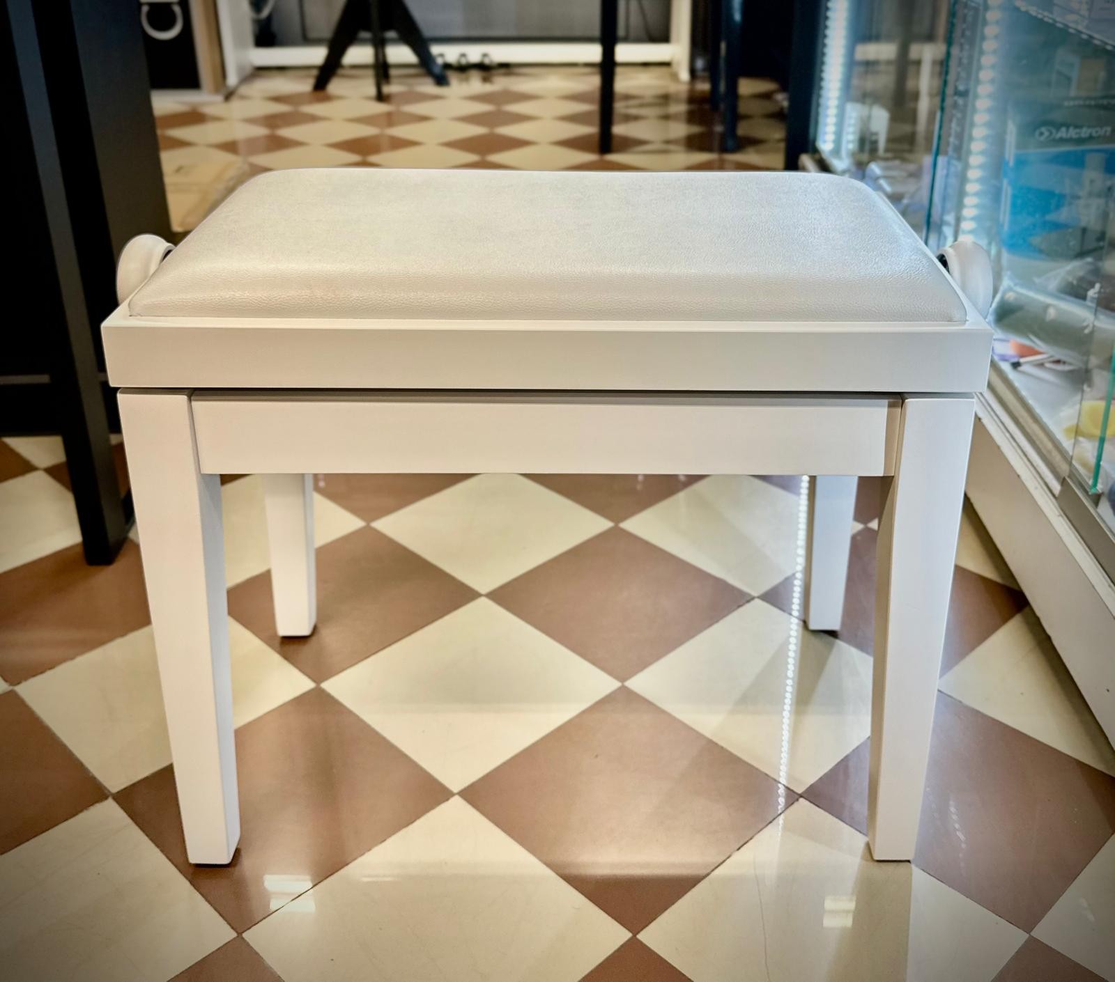 WEISBACH PANCA DA PIANOFORTE BIANCO SATINATO CON SEDUTA BIANCA IN SEMIPELLE