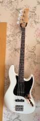 MARCUS MILLER V3-4 (2ND GEN) AWH ANTIQUE WHITE