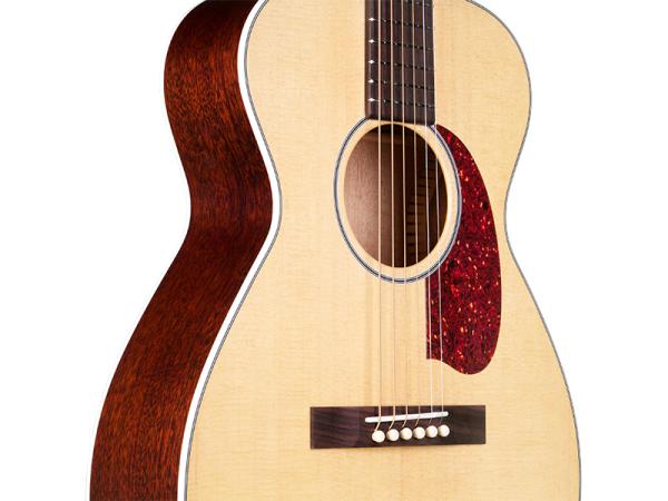 GUILD ITALIA M-40E TROUBADOUR NAT SATIN