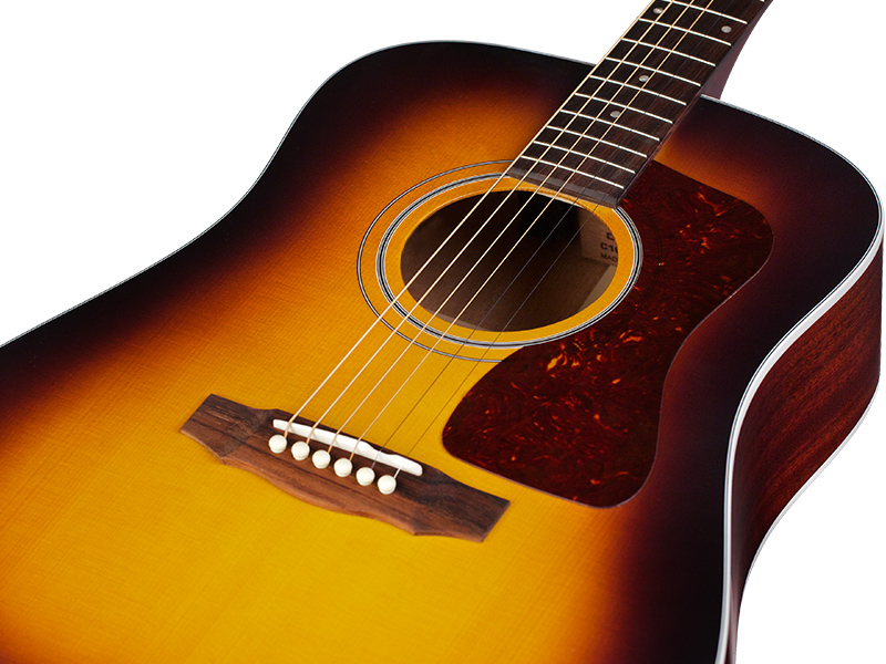 GUILD ITALIA D-40 TRADITIONAL ATB ANTIQUE BURST NITRO