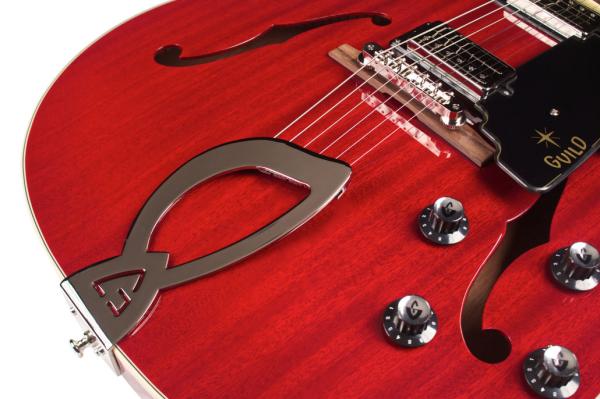 GUILD ITALIA STARFIRE IV CHERRY RED