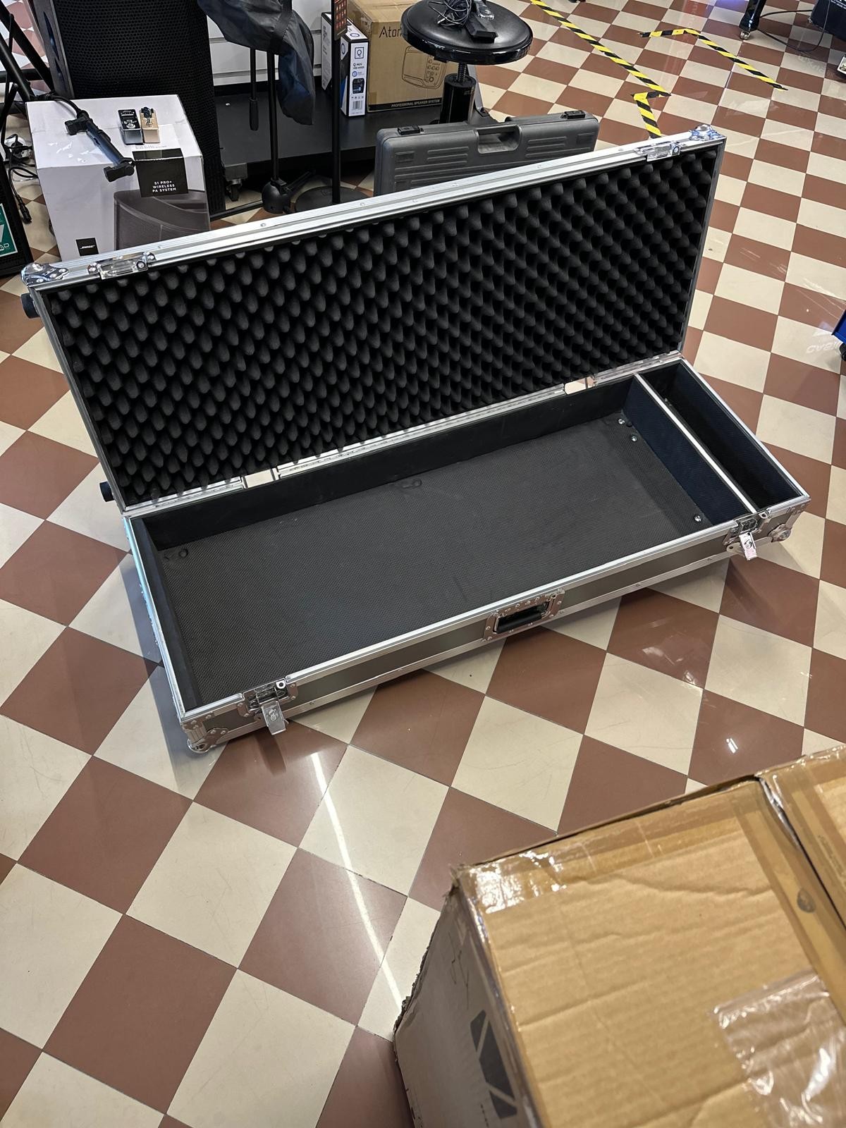 CASE RIGIDO IMBOTTITO 110 X 40 X 13