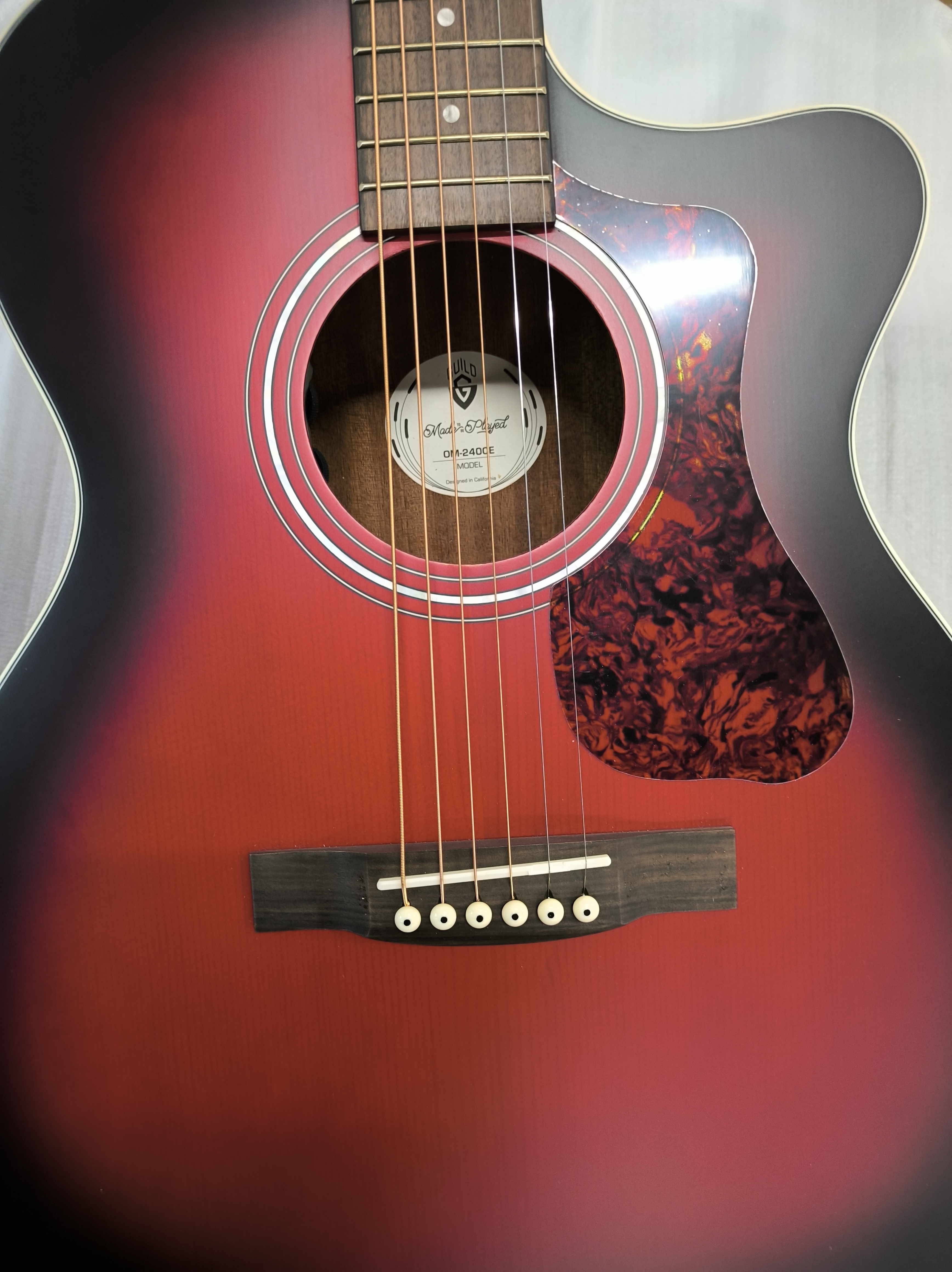 GUILD ITALIA OM-260CE DELUXE BLACKWOOD NAT