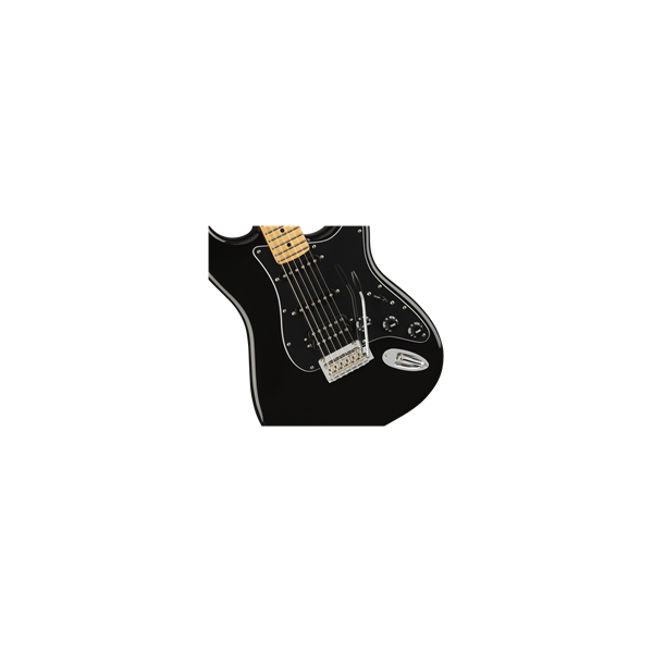Fender Limited Edition Player Stratocaster HSS, Maple Fingerboard, Black