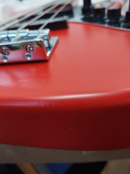 MARCUS MILLER V3-5 (2ND GEN) RED SATIN