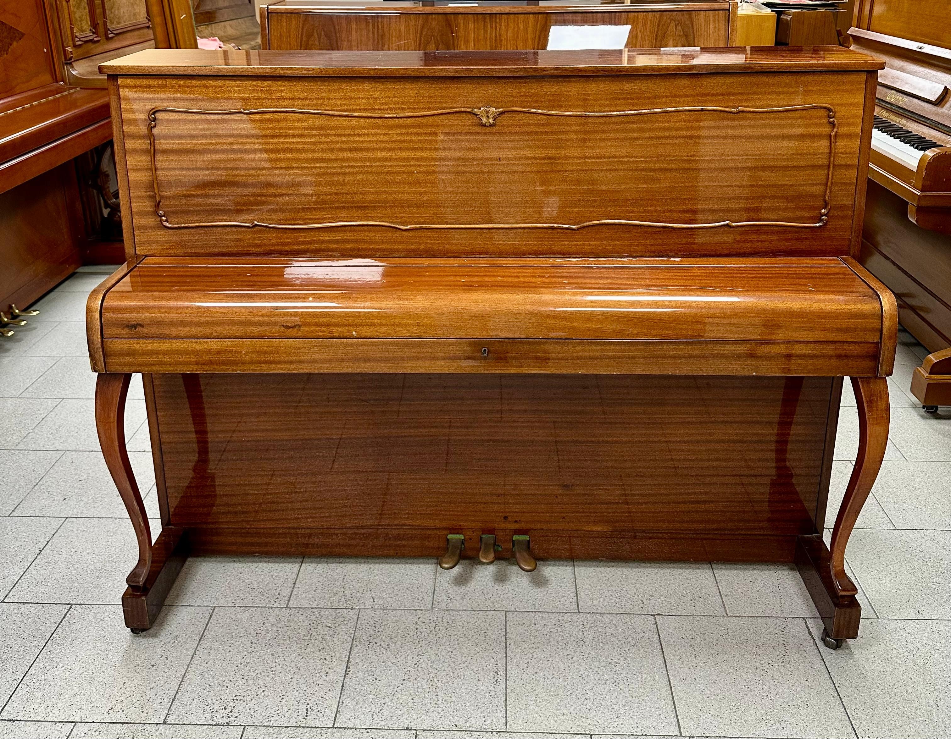 pianoforte acustico stainbergh