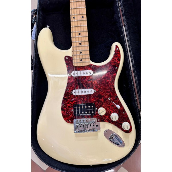 CHITARRA ELETTRICA CUSTOM CON CUSTODIA