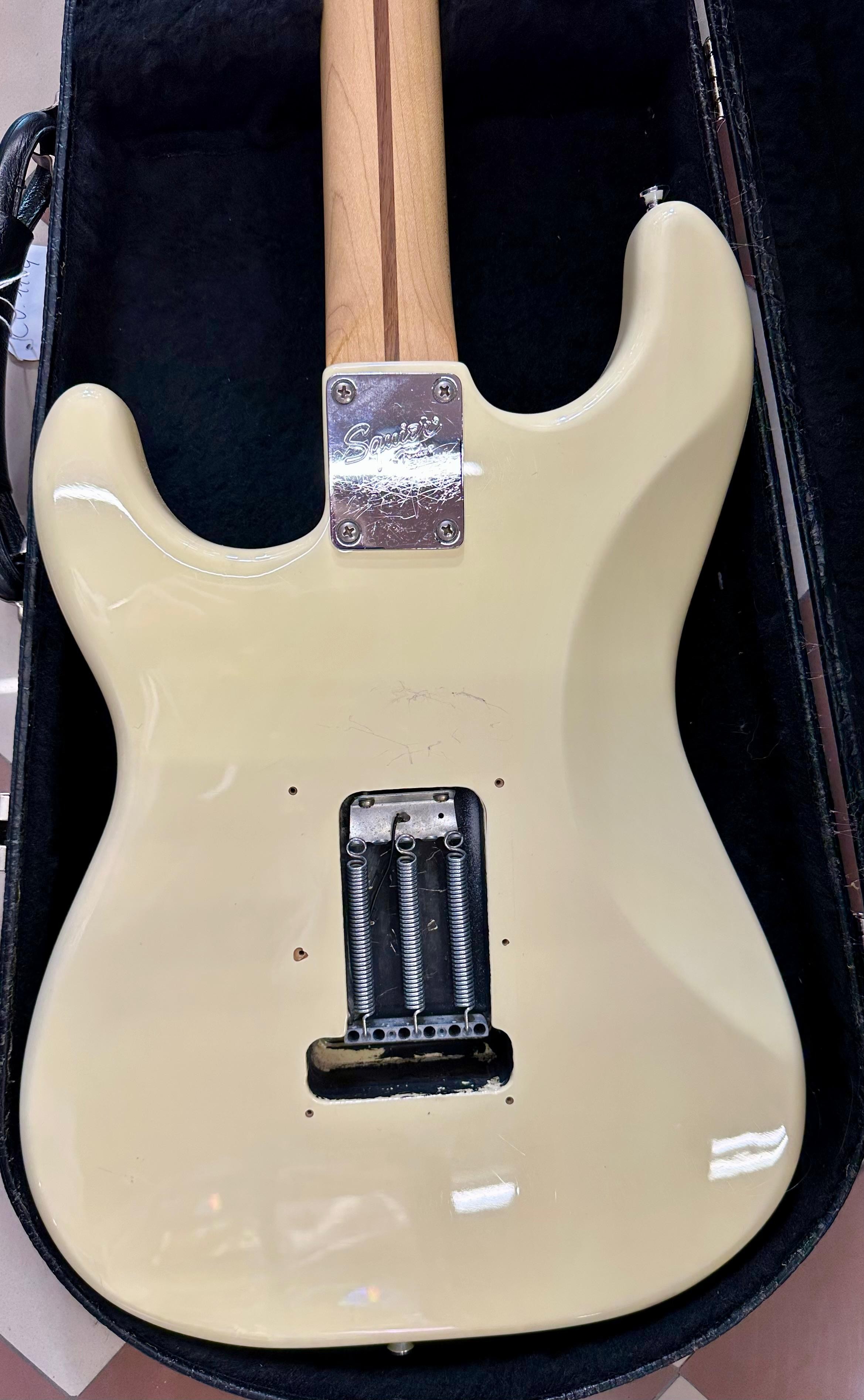 CHITARRA ELETTRICA CUSTOM CON CUSTODIA