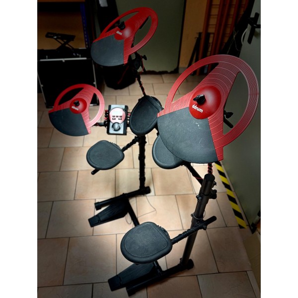 DDRUM DD BETA BATTERIA ELETTRONICA 5 PEZZI CON MODULO SONORO E RACK DI MONTAGGIO - USATA OTTIME CONDIZIONI