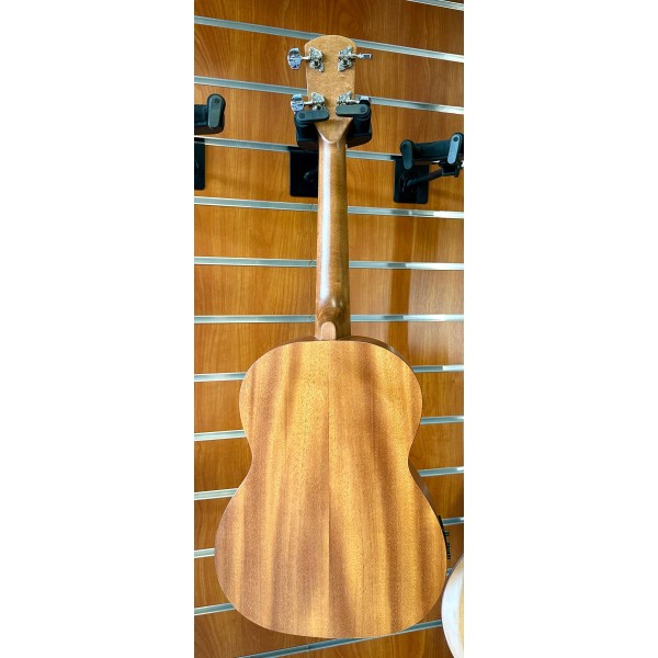 Hora M1177 Ukulele Baritono Tutto in Mogano Massello