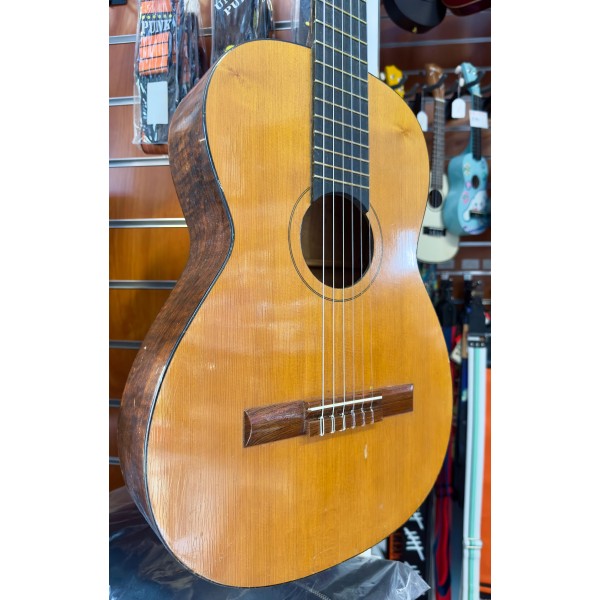 CHITARRA CLASSICA CON CUSTODIA RIGIDA