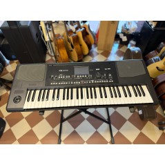 Korg PA300 – Tastiera Arranger Usata in Perfette Condizioni Estetiche e Funzionali