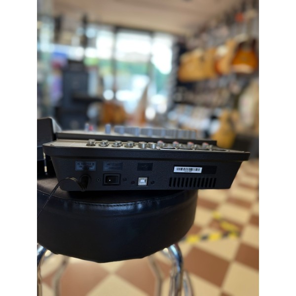 Samson MXP124FX – Mixer USB 12 Canali con Effetti Integrati | B-Stock in Perfette Condizioni