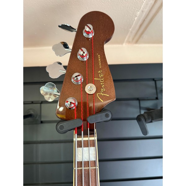 Fender Kingman Bass WN Shaded Edge Burst – Corde Lisce color argento, Esposto in Negozio