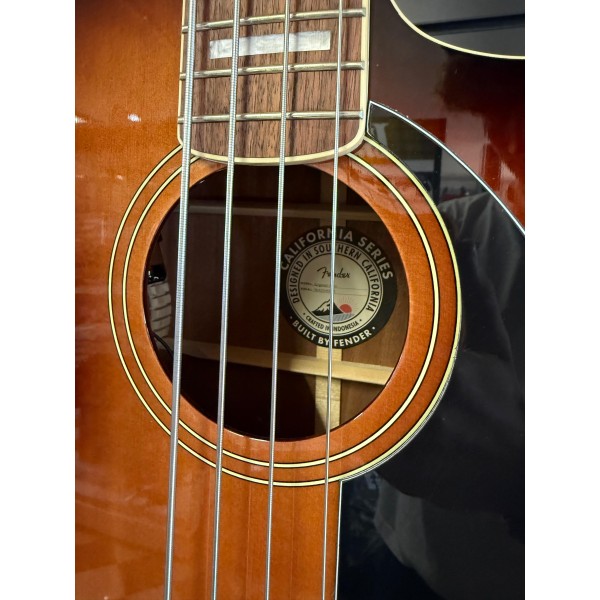 Fender Kingman Bass WN Shaded Edge Burst – Corde Lisce color argento, Esposto in Negozio