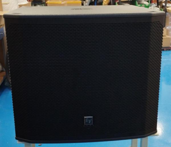 ELECTRO VOICE EKX-18SP