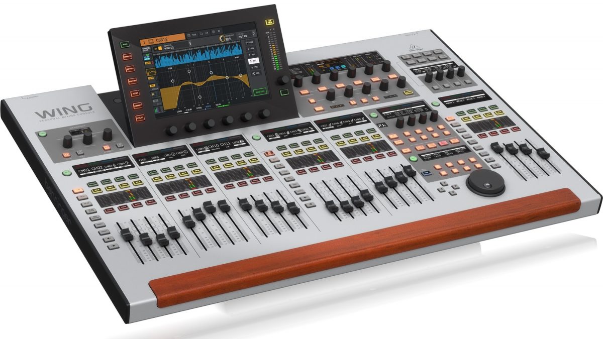 Behringer  WING MIXER DIGITALE 48 CANALI 8 PREAMPLIFICATORI MIDAS PRO 3 KLARK TEKNIK SUPERMAC AES50 28 BUS