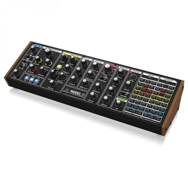 BEHRINGER MODEL 15 SINTETIZZATORE ANALOGICO SEMIMODULARE