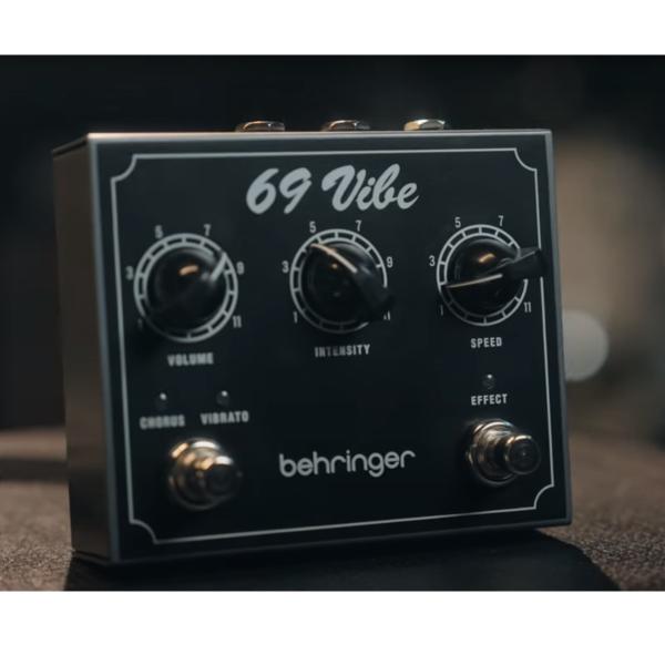 BEHRINGER 69 VIBE EFFETTO CHORUS TREMOLO E ESPRESSIONE A PEDALE PER CHITARRA
