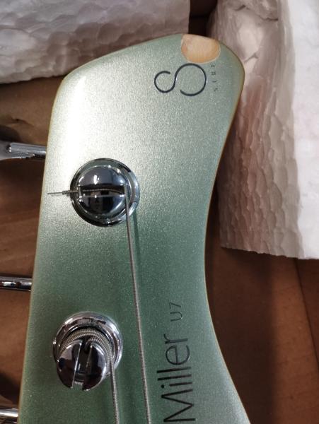 MARCUS MILLER U7-4 SURF GREEN METALLIC