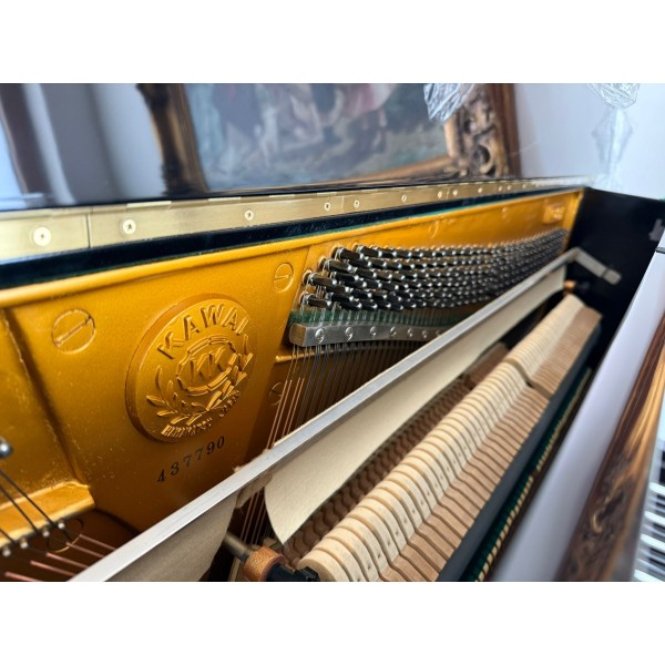 Pianoforte Verticale Kawai KU-2B | Suono Giapponese, Anima Classica