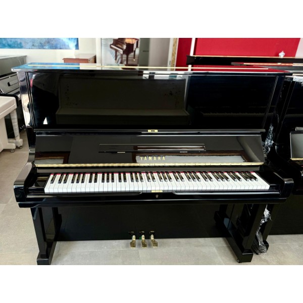 Pianoforte Verticale Yamaha U3H Rigenerato – Potenza ed Emozione in 131 cm di Eccellenza Giapponese | Nero Lucido 1899623