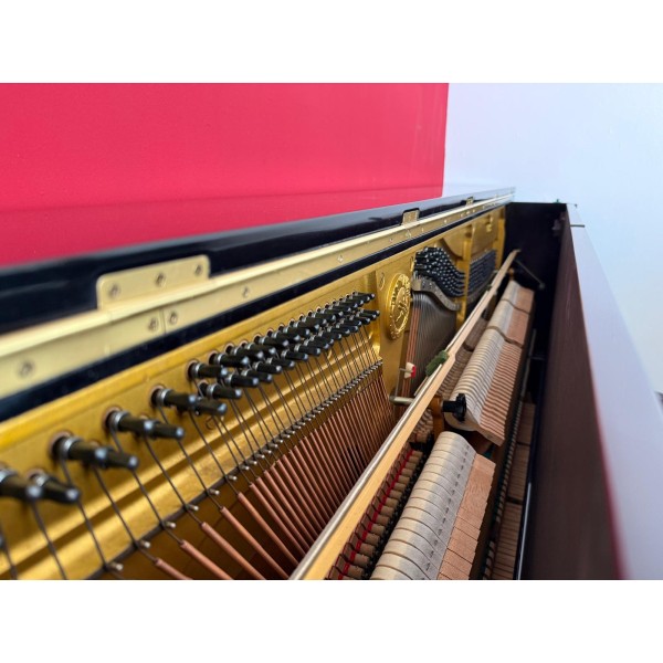 Pianoforte Verticale Yamaha U3H Rigenerato – Suono Professionale, Estetica Raffinata | 131 cm Nero Lucido 1565616