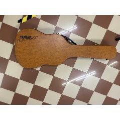 Yamaha APX-4 – Chitarra Elettroacustica Usata in Buone Condizioni CON CHUSTODIA RIGIDA