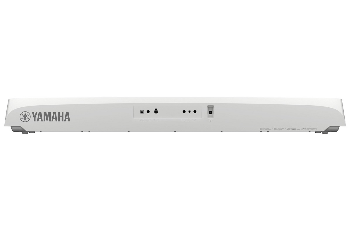 YAMAHA DGX670WH WHITE PIANOFORTE DIGITALE ARRANGER DGX670 88 TASTI GRADED HAMMER COLORE BIANCO