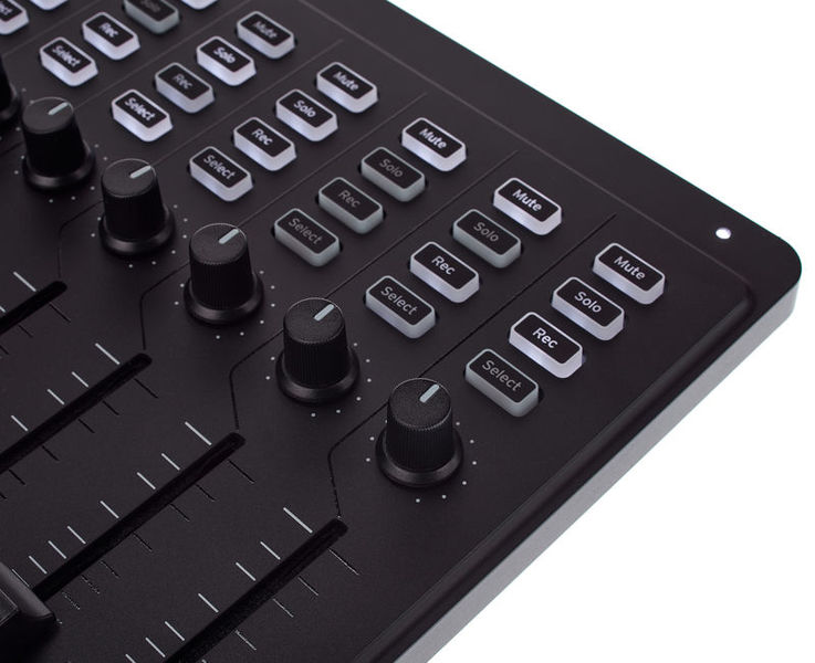 KORG NANO KONTROL STUDIO MOBILE MIDI CONTROLLER BLUETOOH 8 FADER + 8 CONTROLLI ROTATIVI + PAD RETROILLUMINATI