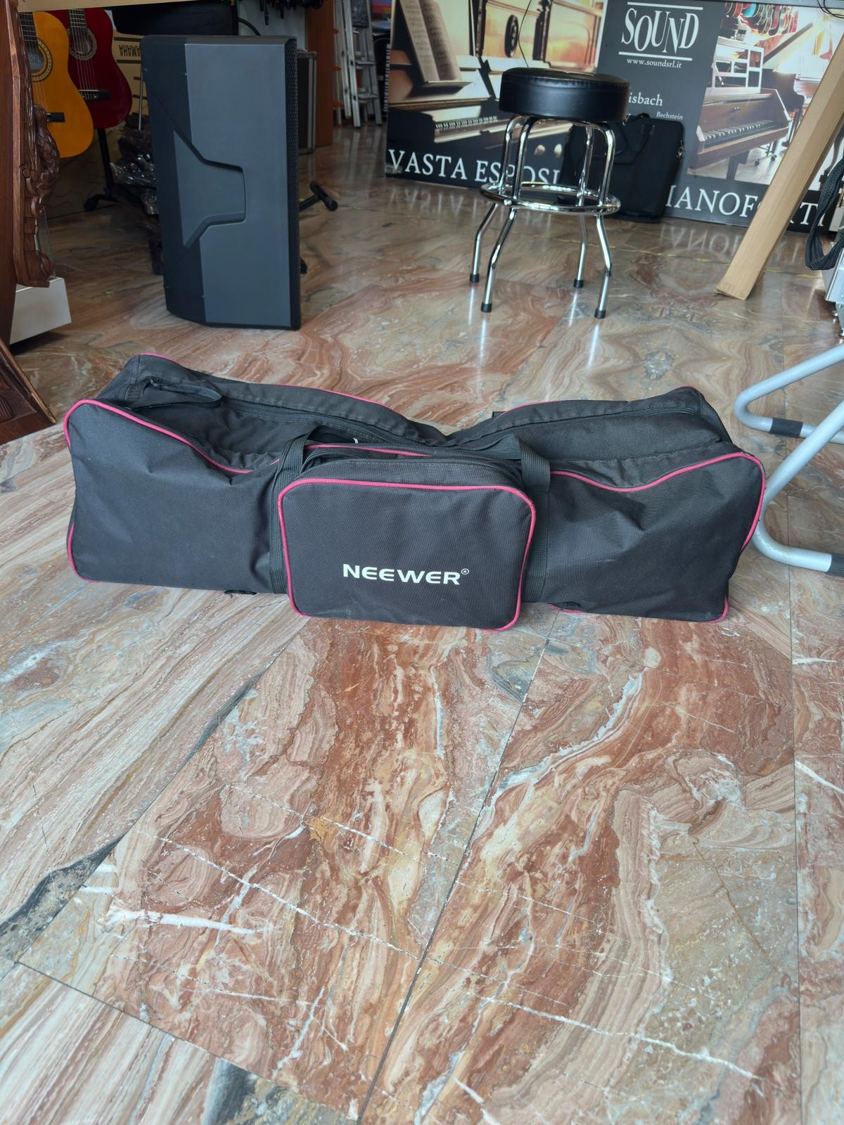 CUSTODIA NEEWER IMBOTTITA 90X24X24CM