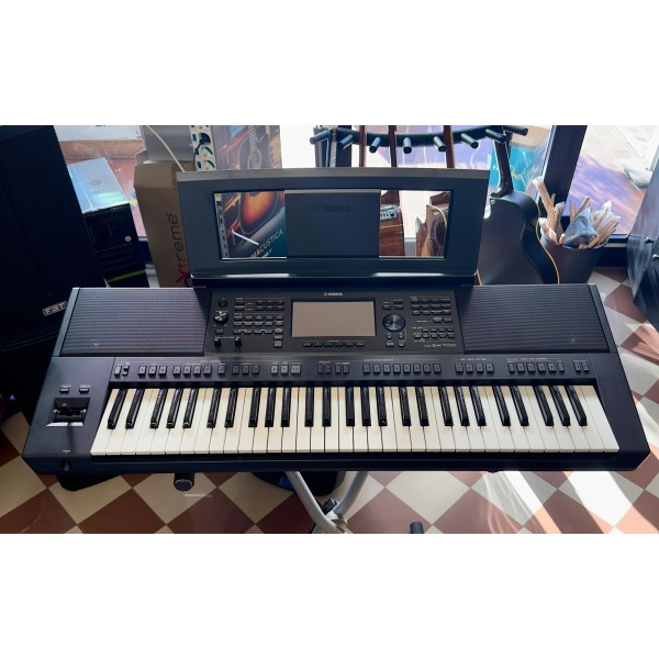 YAMAHA PSR-SX700 - WORKSTATION DIGITALE 61 TASTI