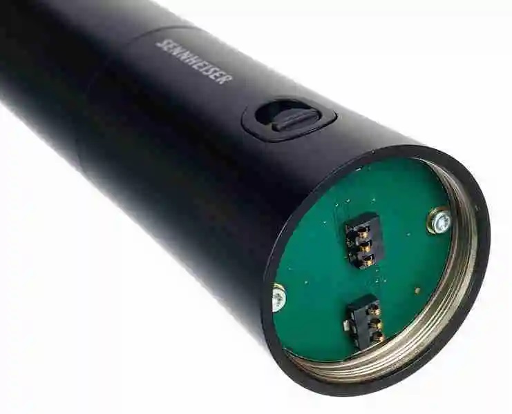 SENNHEISER EW-D SKM-S BASE SET KIT WIRELESS CON RICEVITORE FISSO E TRASMETTITORE PALMARE (S1-7: 606 2 - 662MHz)