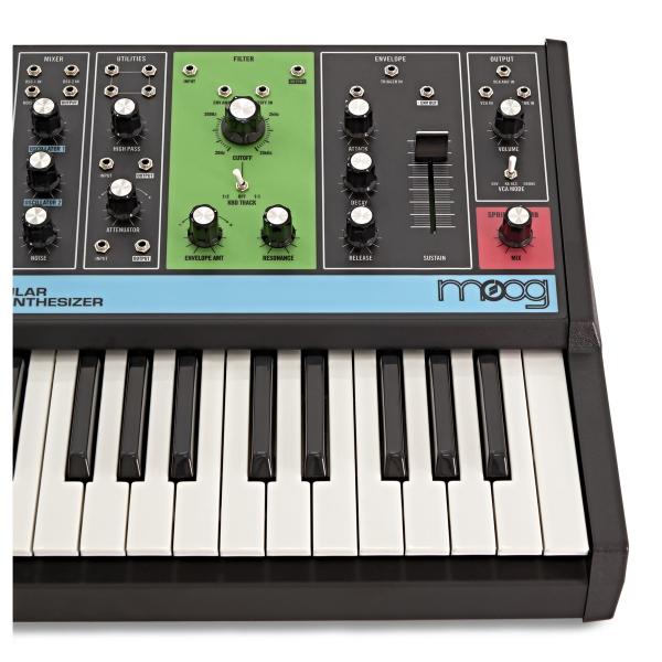 MOOG MUSIC IND MOOG GRANDMOTHER SINTETIZZATORE ANALOGICO SEMI-MODULARE CON ARPEGGIATORE SEQUENCER RIVERBERO A MOLLA