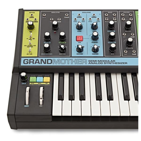 MOOG MUSIC IND MOOG GRANDMOTHER SINTETIZZATORE ANALOGICO SEMI-MODULARE CON ARPEGGIATORE SEQUENCER RIVERBERO A MOLLA