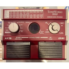 KORG AX3B - MULTIEFFETTO A MODELLI FISICI PER BASSO