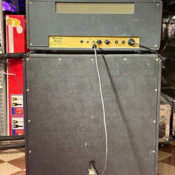 CASSA E TESTATA MARSHALL ARTISTE MADE IN INGLAND NUMERO SERIALE: 8358F