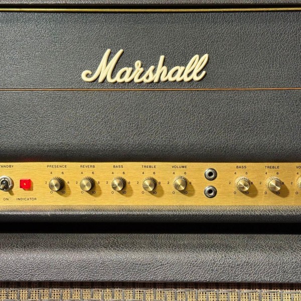 CASSA E TESTATA MARSHALL ARTISTE MADE IN INGLAND NUMERO SERIALE: 8358F