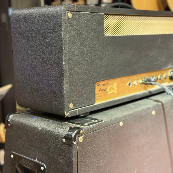 CASSA E TESTATA MARSHALL ARTISTE MADE IN INGLAND NUMERO SERIALE: 8358F