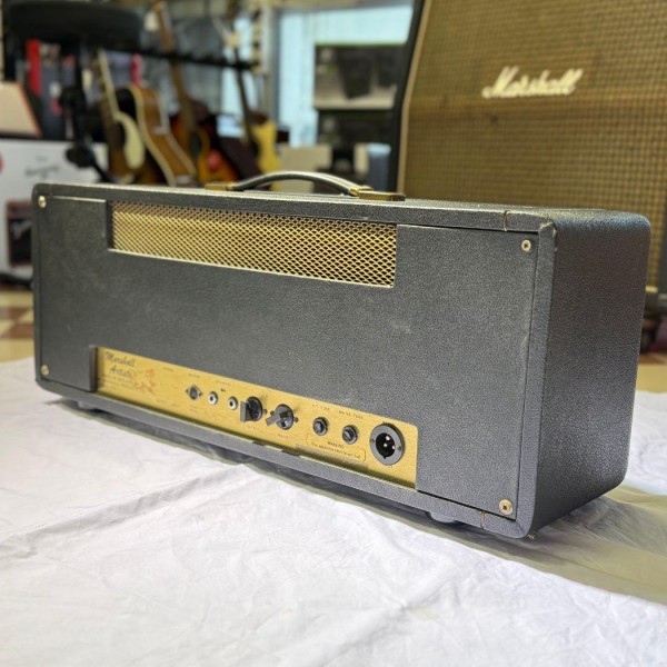 CASSA E TESTATA MARSHALL ARTISTE MADE IN INGLAND NUMERO SERIALE: 8358F