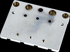 Fender Fender® HiMass™ 4-String Bass Bridge Assembly With Brass Saddles, Chrome