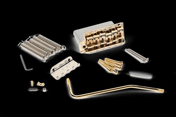 Fender 6-Saddle American Vintage Series Stratocaster® Tremolo Assembly, Left Handed (Gold)