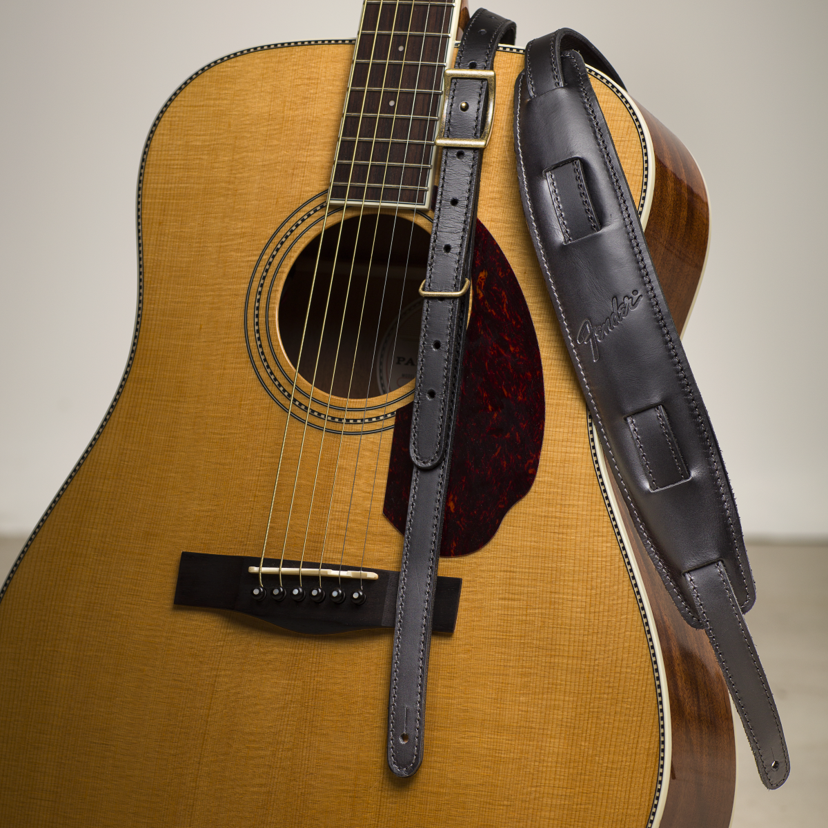 Fender Mustang™ Saddle Strap, Standard, Black, 2.25"