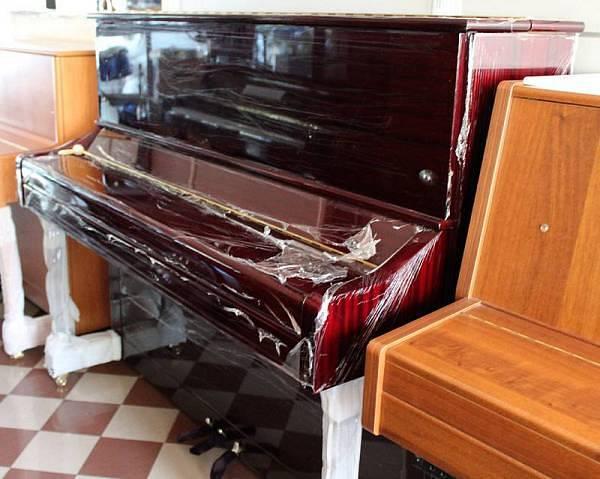 Weisbach UP-123 Mahogany - pianoforte acustico verticale 123 cm - color mogano