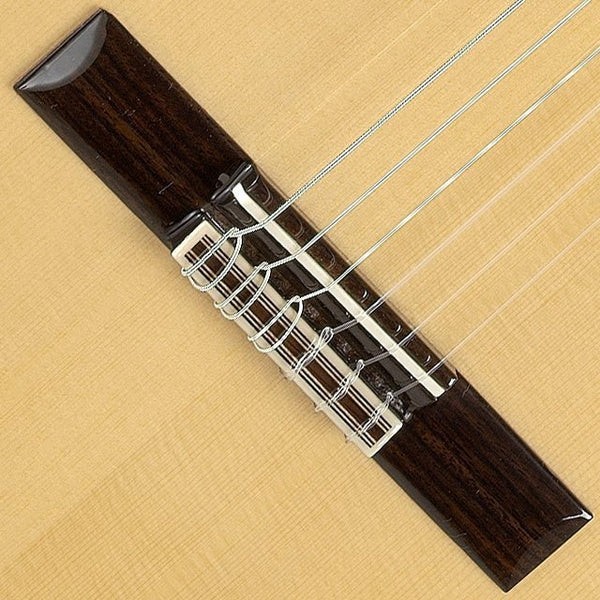 ALHAMBRA 7 P A (ABETE) - Chitarra Classica con Top in Abete