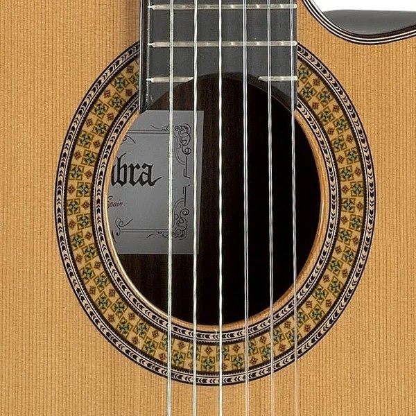 ALHAMBRA 9 P CW E8 - Chitarra Classica Concerto Elettrificata Cutaway