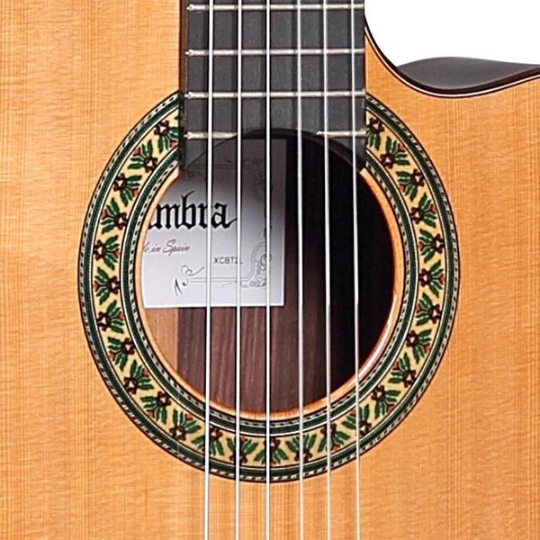 ALHAMBRA 5 P CW E8 - Chitarra Classica Cutaway Elettrificata