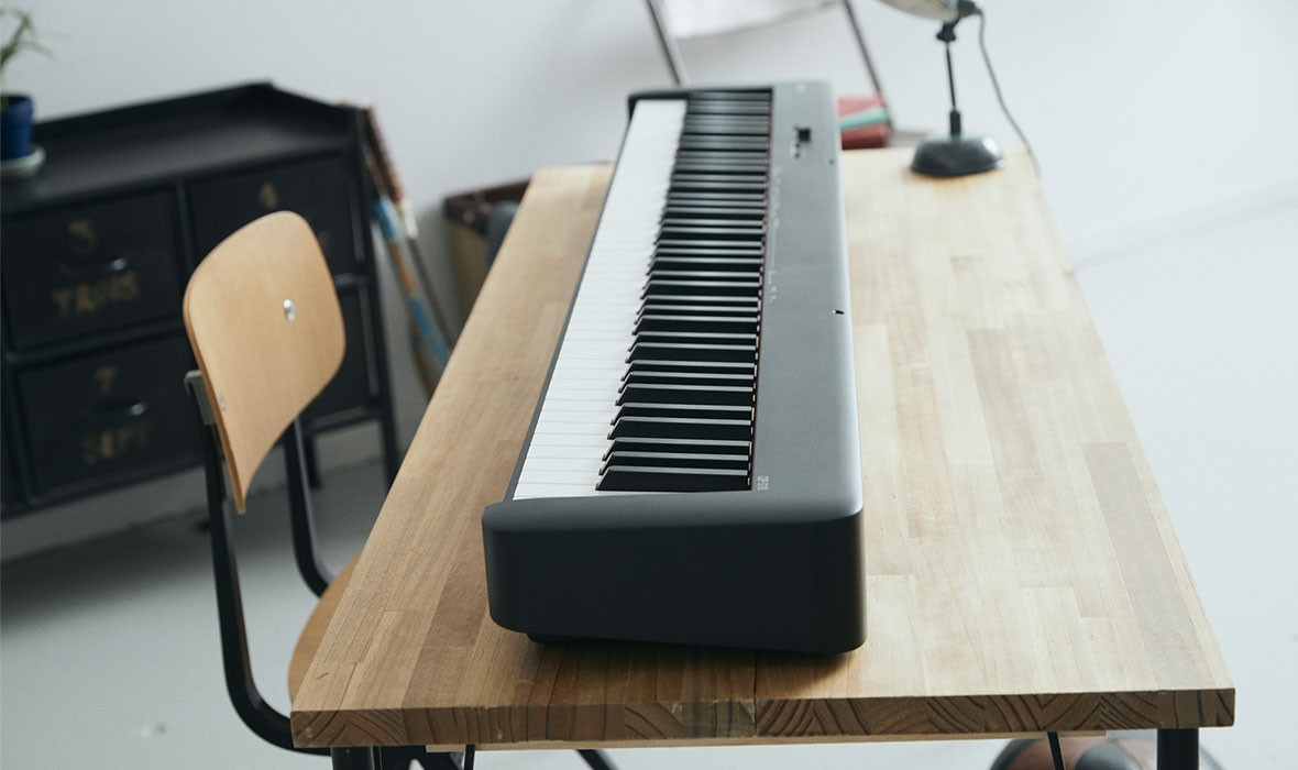 CASIO CDP-S110 BK PIANOFORTE DIGITALE 88 TASTI PESATI 10 SUONI POLIFONIA 64 VOCI COLORE NERO